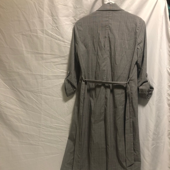 Dynamite Glen Plaid Light Topper/Cardigan - Picture 3 of 4